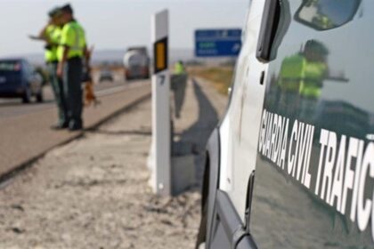 Fallece un motorista en una colisión con un vehículo en la EX-103, cerca de Pallares
