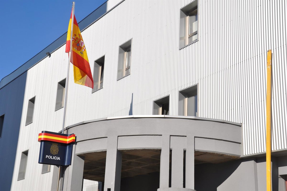 Detenido un hombre en A Coruña por quebrantar una orden de alejamiento y desobedecer a la autoridad