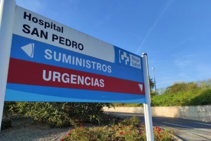 Herido un motorista de 19 años tras un accidente en la LR-458, en Agoncillo
