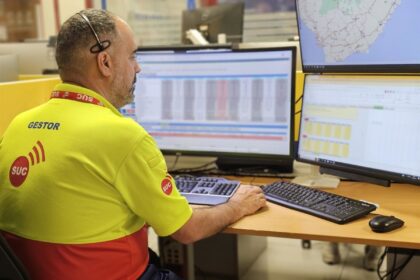 Dos heridos de diversa consideración en la colisión de sus turismos en la TF-5, a su paso por La Laguna (Tenerife)