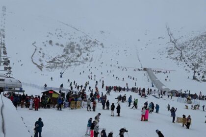 Las estaciones de San Isidro y Valle Laciana-Leitariegos reciben a más de 9.400 visitantes este fin de semana