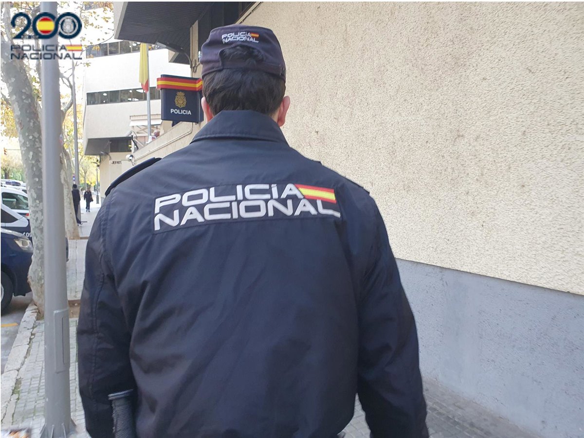 Un detenido y un investigado en Córdoba tras interceptar un paquete con clorhidrato de metanfetamina