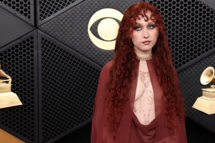 Chappell Roan hizo frente a las críticas por el vestido traslúcido que usó en los Grammy 2026