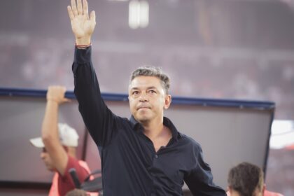 Jugadores sin respuestas, un vestuario caliente y la última charla con el plantel: el detrás de escena de la salida de Gallardo de River