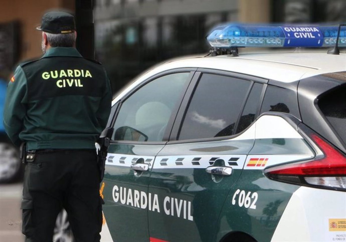 Herido leve un hombre tras el derrumbe de un muro exterior de una vivienda en Genalguacil (Málaga)
