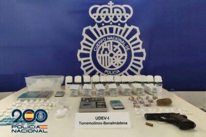 Detenidos en Torremolinos (Málaga) por regentar un punto de venta de droga donde un cliente recibió un disparo
