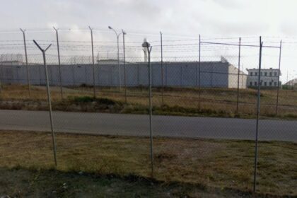 Una interna conflictiva de Picassent agrede a una trabajadora que intermedió para separarla de una compañera