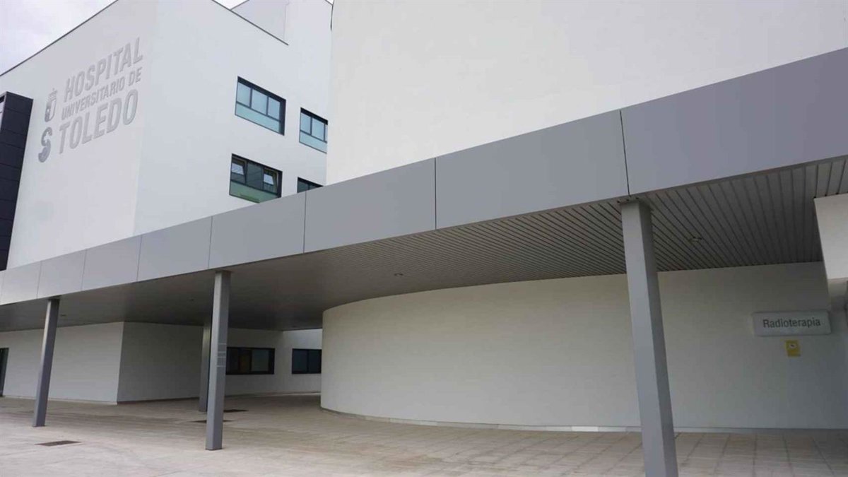 Trasladan al hospital a un hombre de 23 años tras resultar herido por arma blanca en Toledo