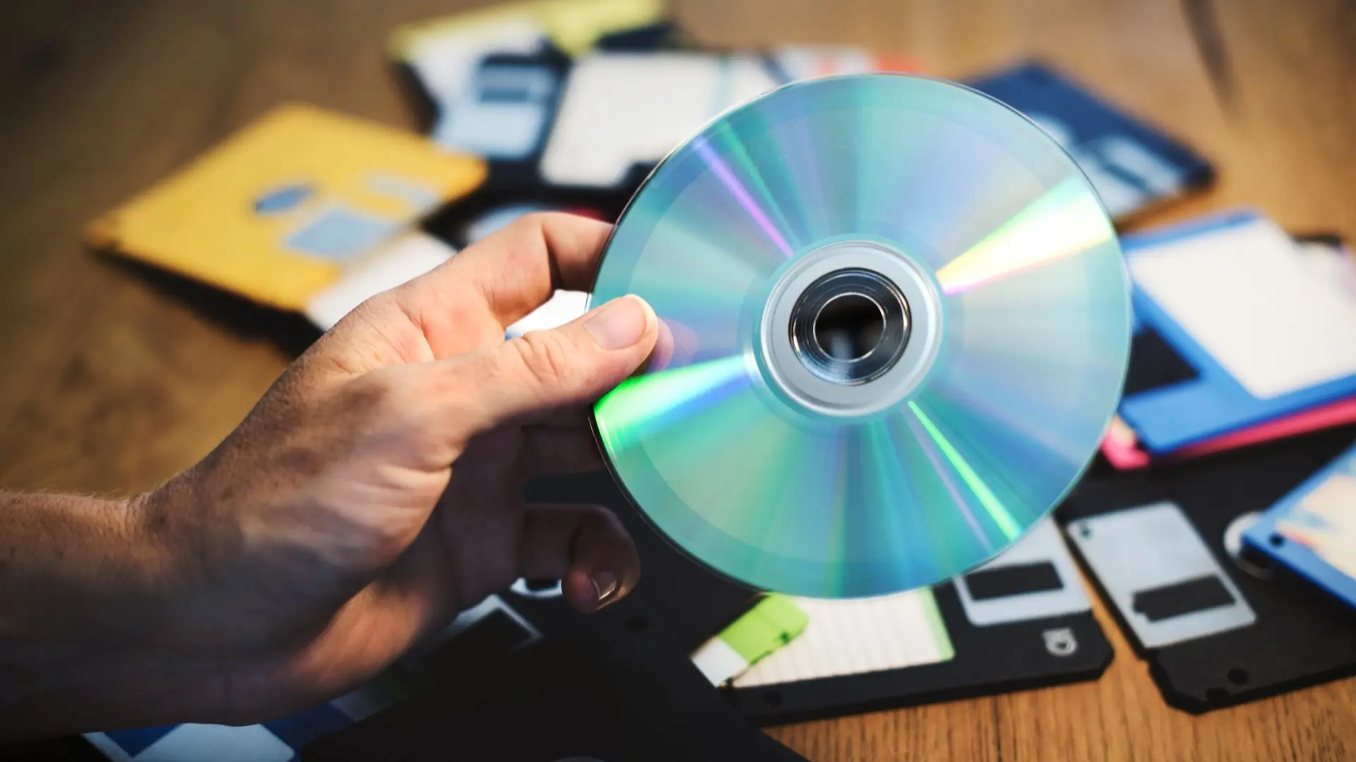 Guardar fotos en un CD no es una gran idea