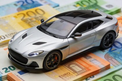 No solo suben los PC, decenas de marcas confirman que el auge de la IA hará que comprar un móvil o un coche sea más caro
