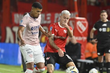 Independiente empató sobre el final 4-4 contra Unión en Avellaneda y da pelea en la Zona A del Torneo Apertura