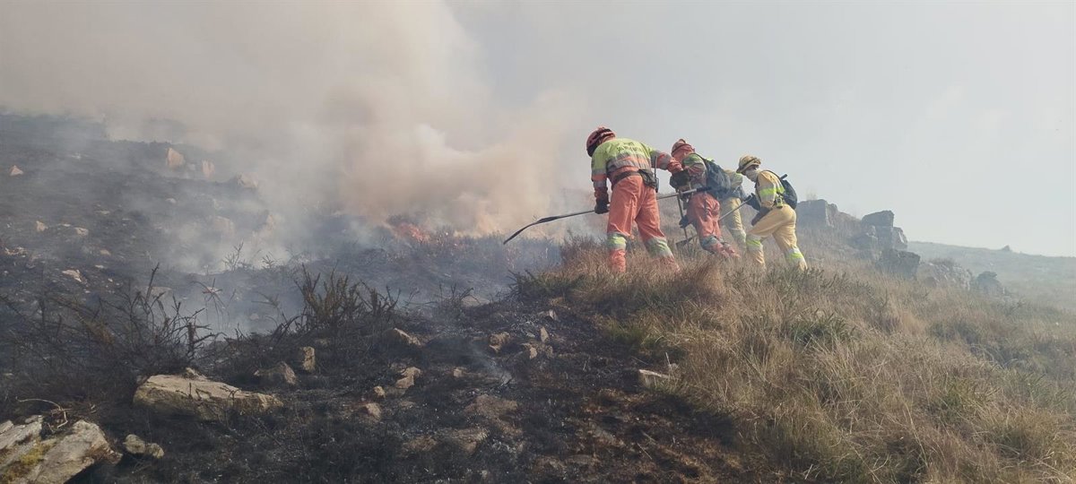 Cantabria registra 22 incendios forestales y activa la fase de preemergencia del INFOCANT