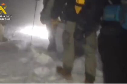 Rescatados tres montañeros con síntomas de hipotermia en la Sierra de Gredos