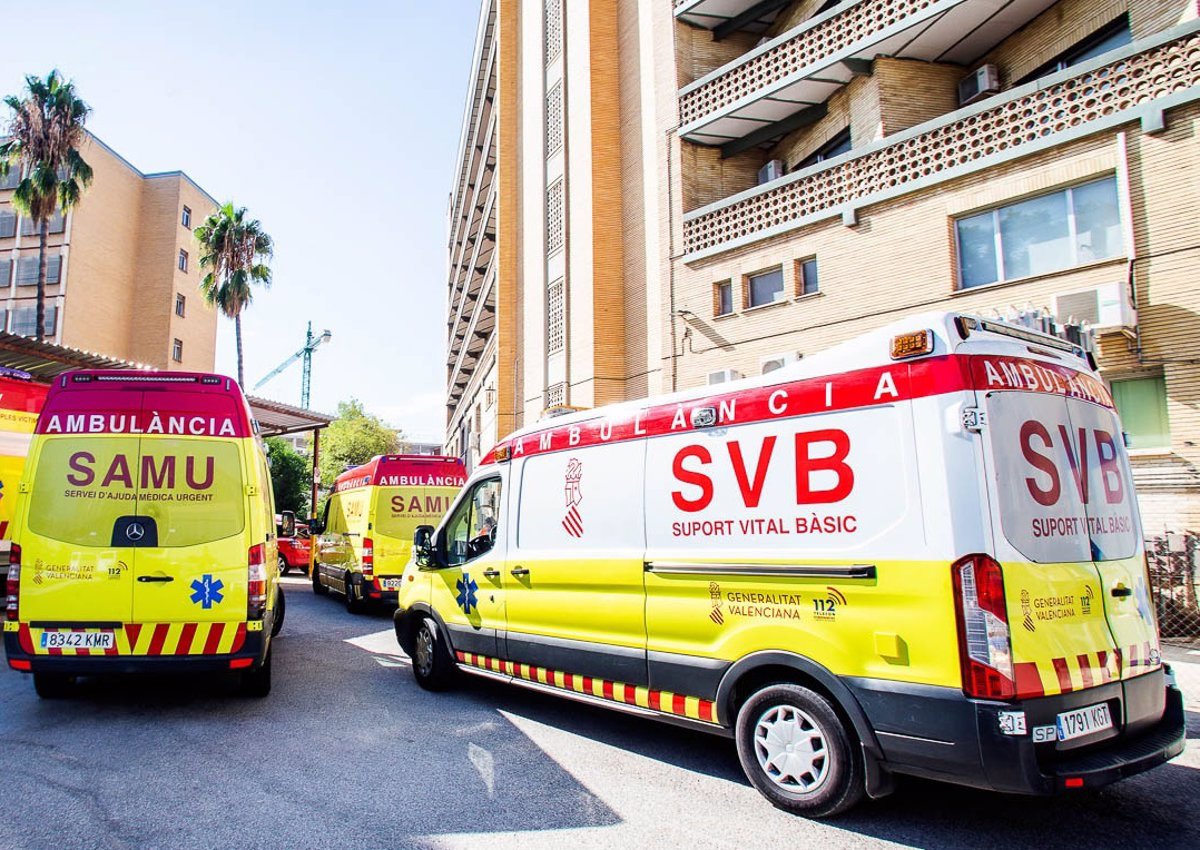 Un hombre muere tras impactar su coche contra un semáforo en Sant Vicent del Raspeig (Alicante)
