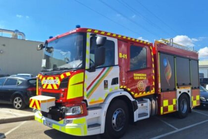 Un incendio en un vertedero en Ausejo moviliza a los Bomberos del CEIS hasta su control