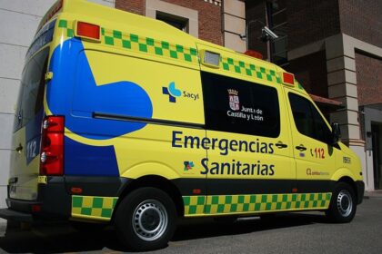 Seis heridos en una colisión entre tres turismos en Navahondilla (Ávila)
