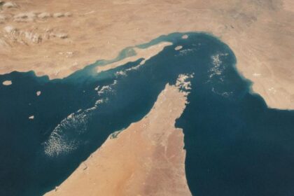 Por qué el estrecho de Ormuz es estratégico y cómo Irán lo ha usado como herramienta de presión