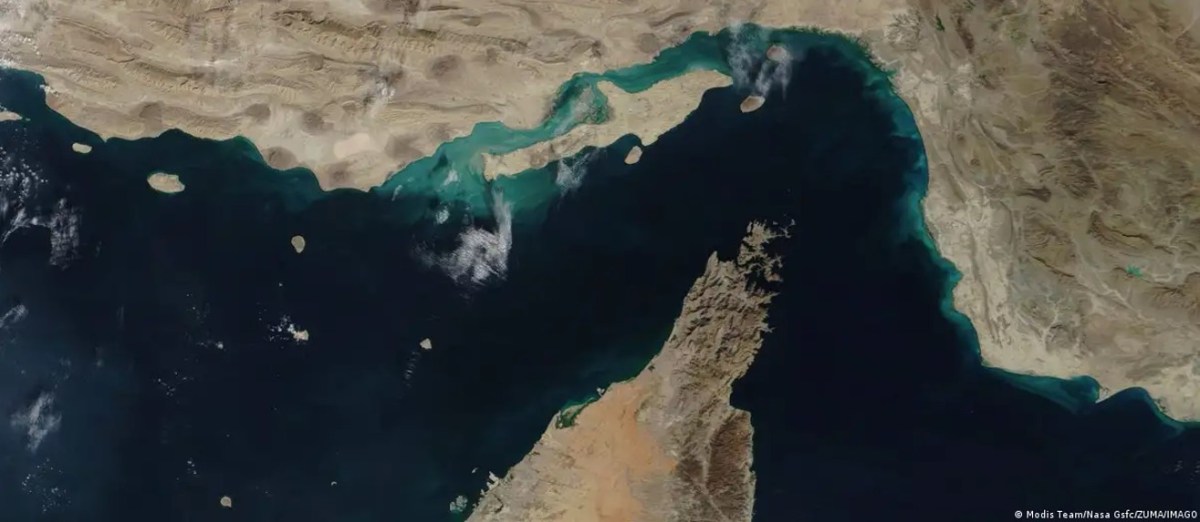 Más de 40 países presionan a Irán para reabrir el estrecho de Ormuz