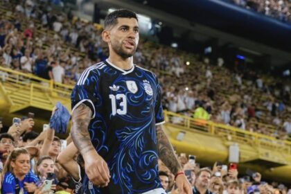 Se confirmó la lesión que sufrió Cuti Romero cuando restan dos meses para el debut de la selección argentina en el Mundial