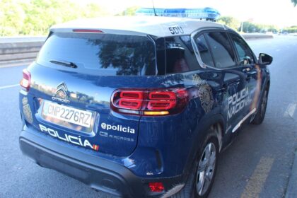 En prisión tras robar a punta de navaja a una mujer de 83 años en el portal de su casa en Algeciras (Cádiz)