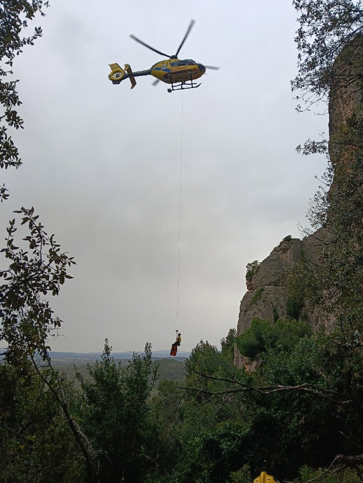 Dos escaladores en estado crítico en Montserrat (Barcelona) al caerles unas piedras