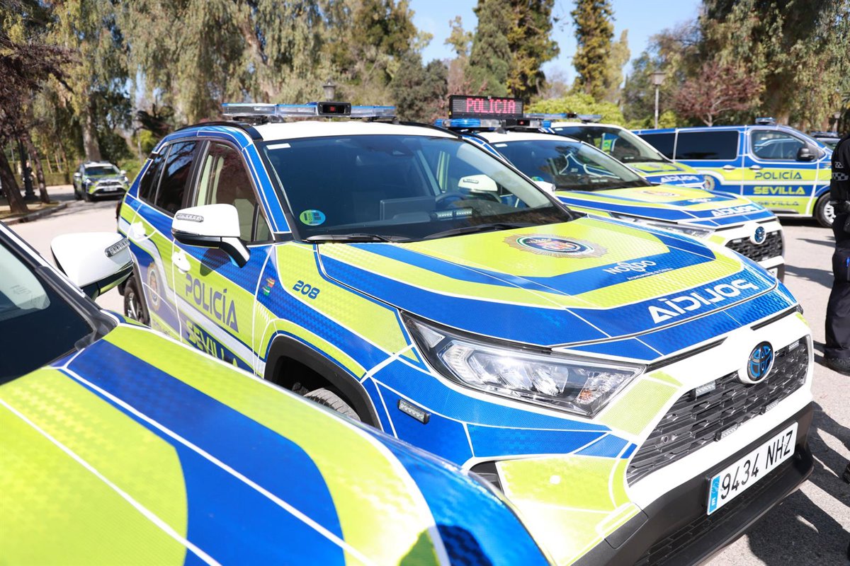 Detenido un conductor sin carné tras una persecución policial en Sevilla con nueve heridos, entre ellos cuatro agentes