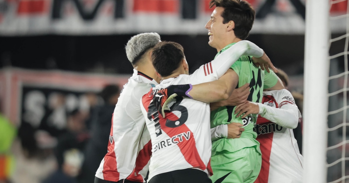 Jugadores de River celebrando un triunfo en el Estadio Monumental