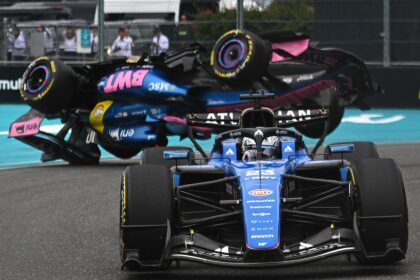 Pierre Gasly en una imagen de su monoplaza Alpine tras un accidente en Miami