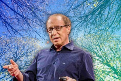 Ray Kurzweil, exingeniero de Google y futurista de la IA: "En solo tres años los seres humanos retrocederán en el tiempo"