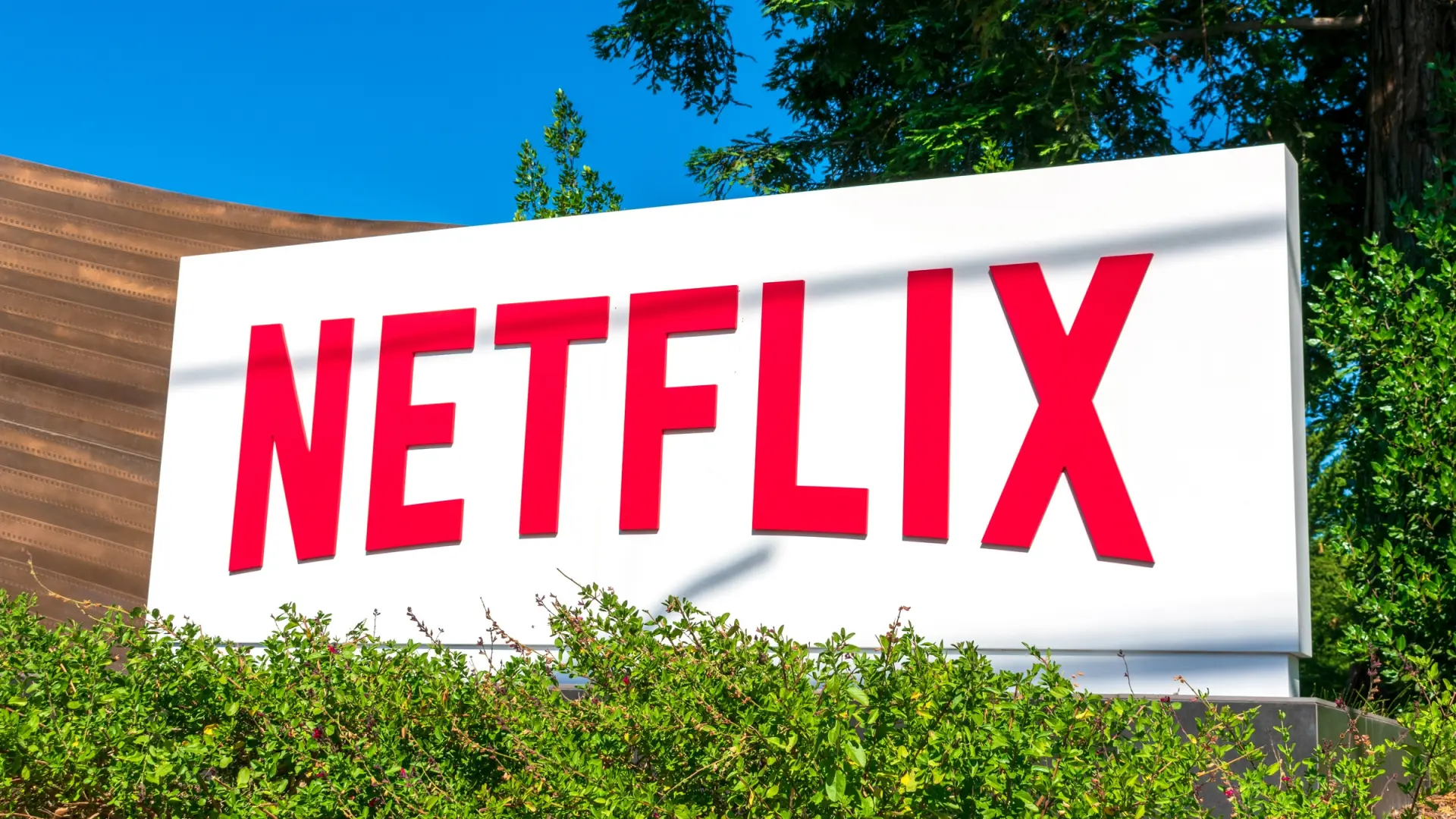Ilustración de una inteligencia artificial creando un corto de animación para Netflix