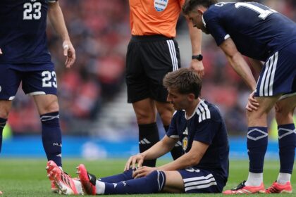 La primera baja oficial del Mundial: es una de las máximas figuras de su selección y se rompió la rodilla en un amistoso