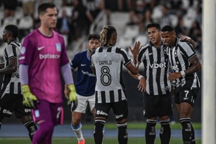 Racing Club cayó ante Botafogo en Río de Janeiro