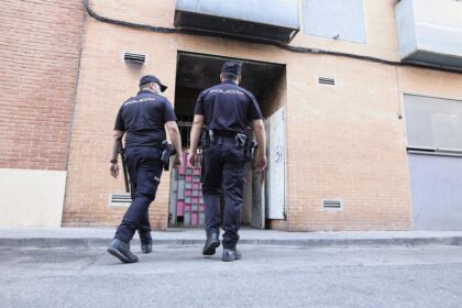 Detenido tras atrincherarse en su casa en Carabanchel y amenazar con explotar el edificio
