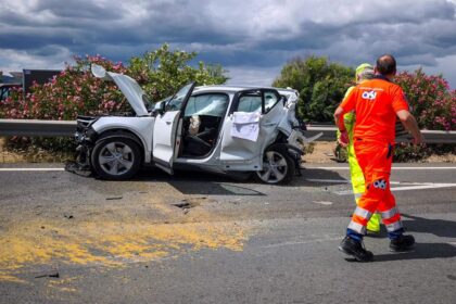 Imagen de un accidente de tráfico en la A-4 con varios vehículos implicados