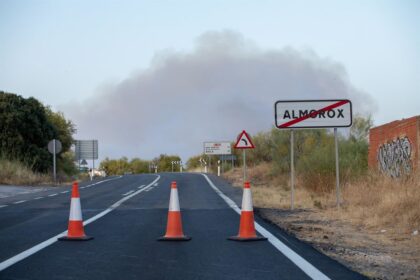 El incendio de Almorox puede superar las 1.000 hectáreas y ha causado daños en viviendas